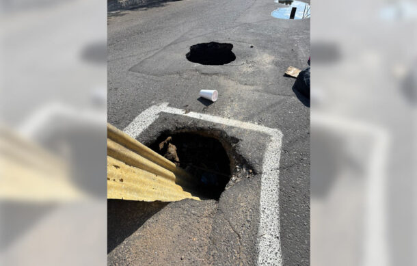 Vecinos denuncian socavones en colonia Santa María de Guadalajara