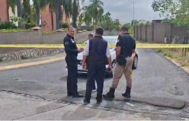 Localizan cuerpo de un hombre en canal de aguas negras en Tlajomulco