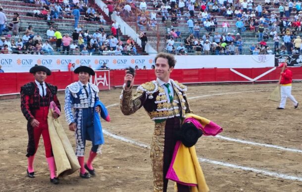 Cosecha Arturo Saldívar solitaria oreja en la Nuevo Progreso