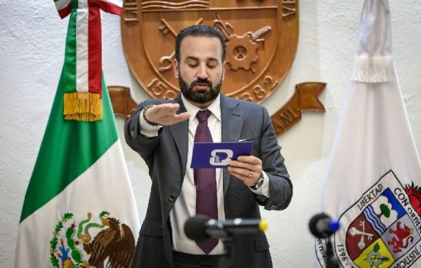 Mauricio Farah rinde protesta como alcalde sustituto de San Pedro Garza García