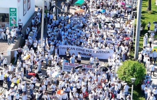 Miles de personas marchan en Culiacán contra la violencia