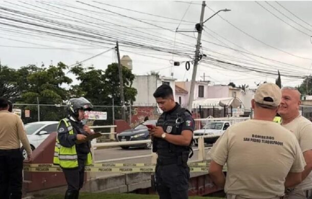 Muere motociclista al caer a canal pluvial en Tlaquepaque