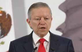 Zaldívar defiende reforma a la Ley de Amparo
