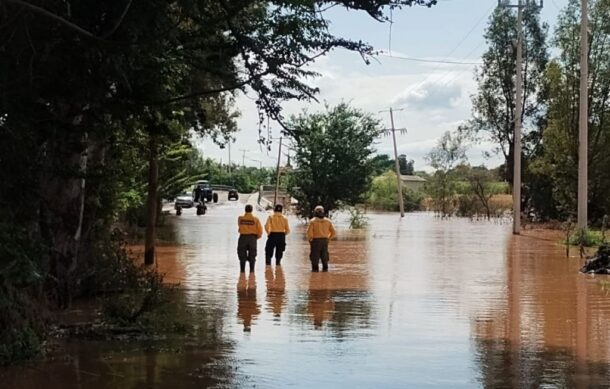 Desbordamiento del río Lerma afecta 25 viviendas en La Barca