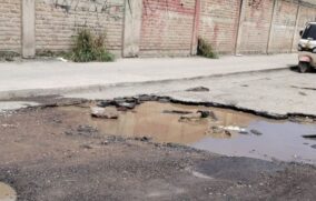 Vecinos denuncian calle en mal estado en Santa Anita