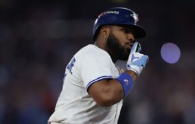 Gana Toronto y habrá séptimo juego entre Azulejos y Marineros de Seattle