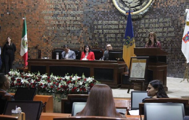 Congreso de Jalisco conmemora centenario de la UdeG