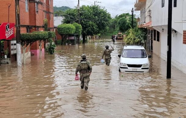 Lluvias dejan 21 muertos y graves daños en cuatro estados del país