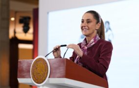 Refrescos reducirán cantidad de azúcar: Sheinbaum