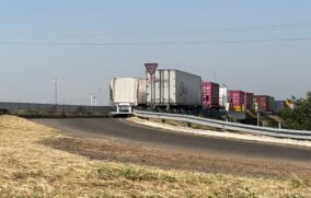 Protestas agrícolas colapsan el transporte de carga en Guanajuato