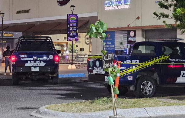 Roban 200 mil pesos de supermercado en plaza Altea, Tonalá