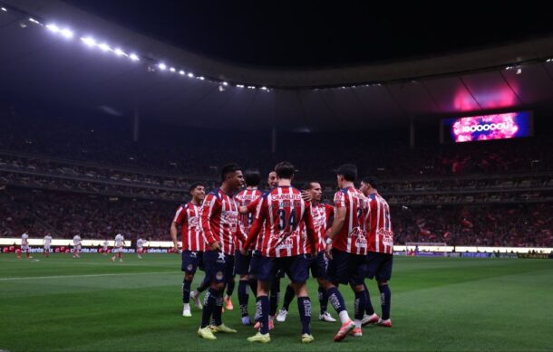 Termina el año para Diego Campillo de Chivas tras ser operado