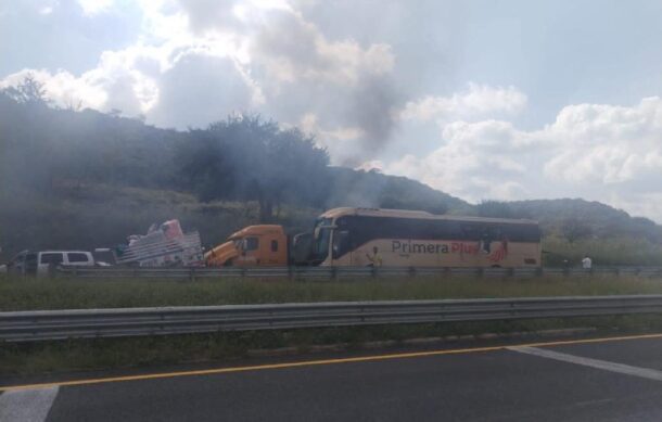 Al menos 25 lesionados deja choque en autopista GDL–Morelia