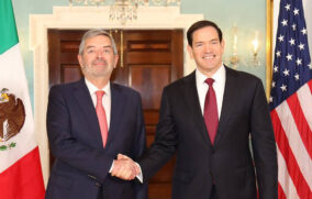 México y EU refuerzan cooperación en seguridad durante reunión en Washington