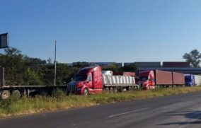 Bloqueos de transportistas ya afectan accesos carreteros a Jalisco