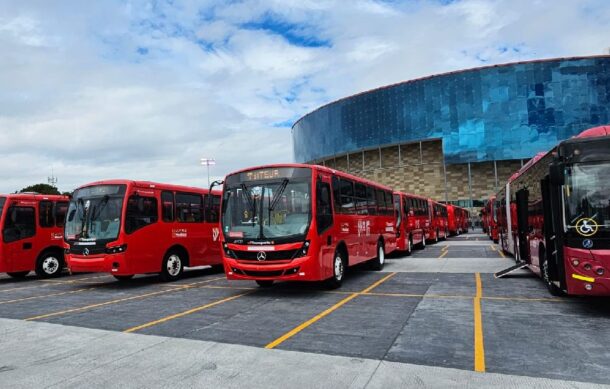 Entregan las primeras 100 unidades del plan de renovación del transporte público en Jalisco