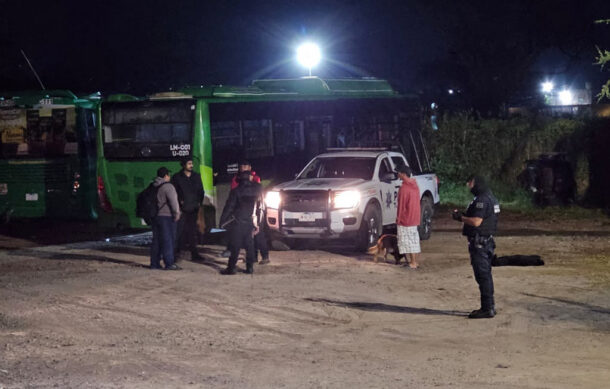 Comando armado asalta pensión de camiones en Tlajomulco