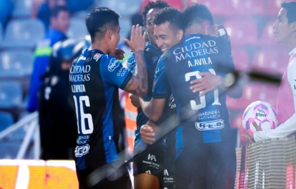 Gallos Blancos logra remontada y vence al Puebla, que sigue como el peor de la Liga MX