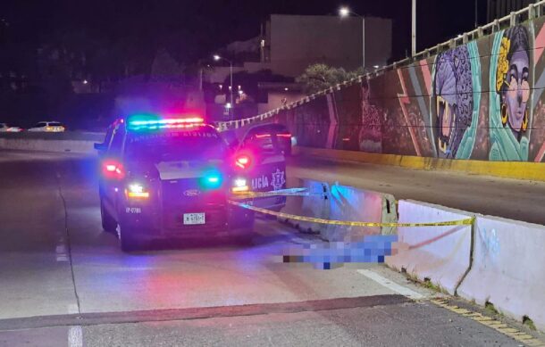 Hombre es hallado sin vida en paso a desnivel de Acueducto y Periférico