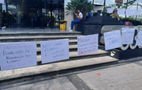 Empleados del SAT realizan paros y bloqueos en la CDMX por mejoras laborales