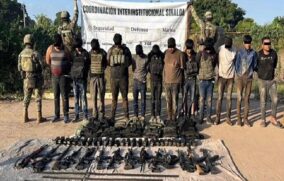 Detienen a 13 presuntos integrantes de “Los Mayitos” en Sinaloa