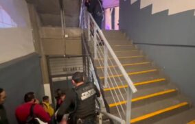 GDL investiga retención de usuarios en estacionamiento del Mercado Corona