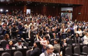 En discusión de presupuesto, diputados chocan por sus creencias religiosas