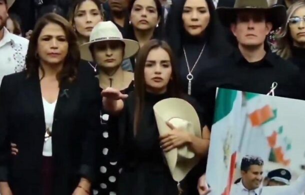 Grecia Quiroz, viuda de Carlos Manzo, asume como alcaldesa de Uruapan, Michoacán