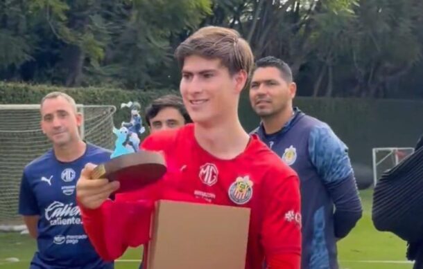 Motiva Amaury Vergara a sus Chivas de cara al inicio de la Liguilla