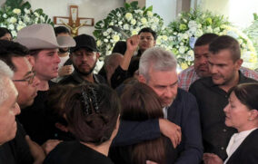 Uruapan despide a su alcalde entre reclamos de justicia