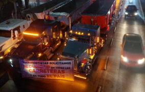 Transportistas y campesinos inician megabloqueo nacional en demanda de seguridad y atención federal