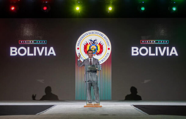 Rodrigo Paz asume la presidencia de Bolivia ante mandatarios de la región