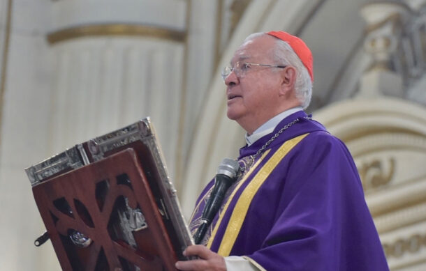 Cardenal Robles condena asesinato del alcalde de Uruapan y pide cultura de paz