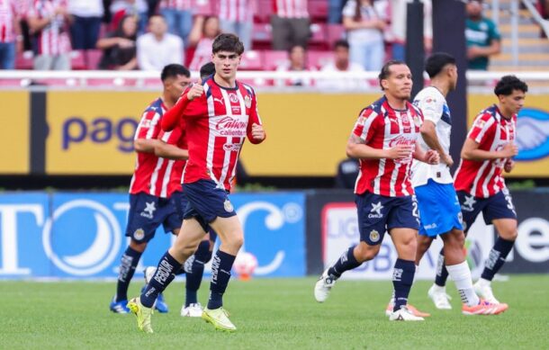 Chivas golea a Rayados y llegará en gran momento a la Liguilla