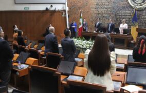 Diputados de oposición critican a Lemus por no acudir al Congreso a rendir informe