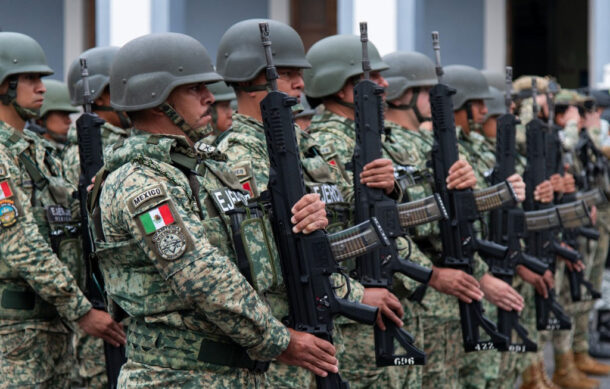 Sedena detiene a 118 personas y asegura armas, vehículos y droga en Michoacán