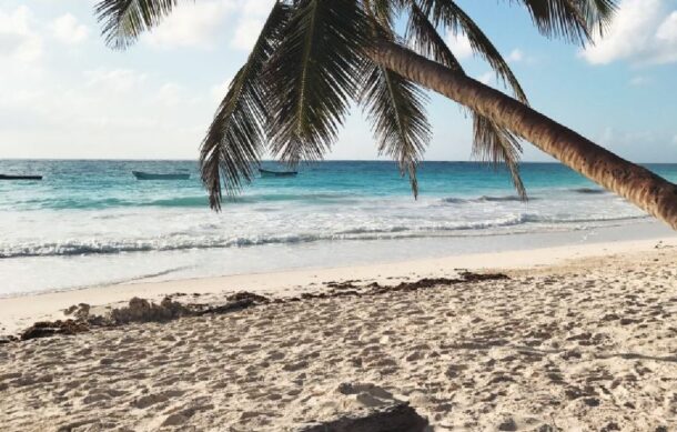 Gobierno federal abre accesos gratuitos a playas de Tulum para frenar caída turística