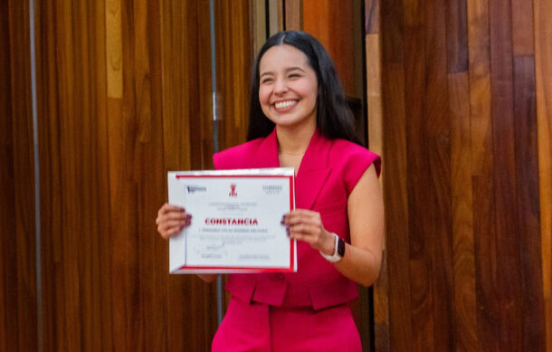 Fernanda Romero asume la presidencia de la FEU