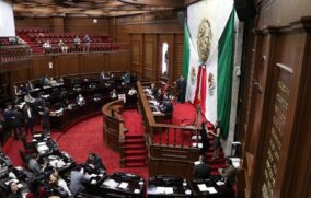 Congreso de Michoacán recibe propuesta para que Grecia Quiroz sea alcaldesa de Uruapan