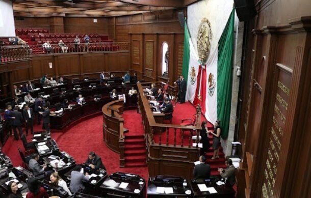 Congreso de Michoacán recibe propuesta para que Grecia Quiroz sea alcaldesa de Uruapan