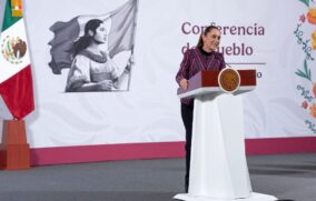 Sheinbaum se deslinda de reforma para regular ministros de culto
