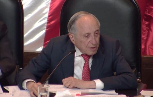 Kershenobich rechaza que se haya recortado el presupuesto de Salud