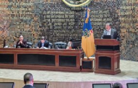 Autoridades estatales no descartan contratar deuda para proyectos de inversión en Jalisco