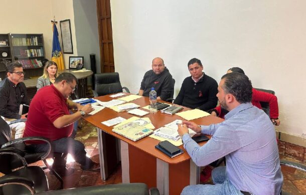 Lemus confirma manifestación de trabajadores del IPEJAL; instala mesa de diálogo