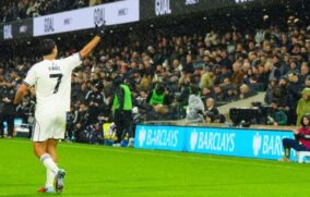 Raúl Jiménez le da triunfo al Fulham y llega a 400 juegos en Europa