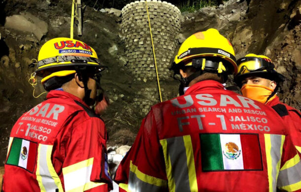 Rescatan a 12 senderistas atrapados en el Salto del Nogal, en Tapalpa