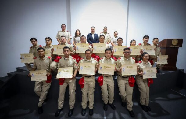 GDL suma 15 nuevos bomberos tras concluir formación inicial