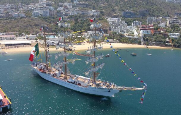 Buque Escuela Cuauhtémoc regresa a Acapulco tras accidente en NY