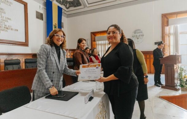 Reconocen a 157 trabajadores del DIF GDL