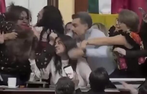 Diputadas del PAN y Morena riñen en pleno del Congreso de CDMX